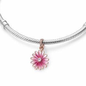 New Rose Gold Daisy Charm